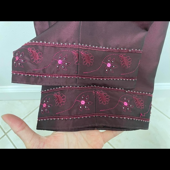 Ann Taylor Cropped Burgundy Pants 4 VEUC (used once) - Picture 5 of 6